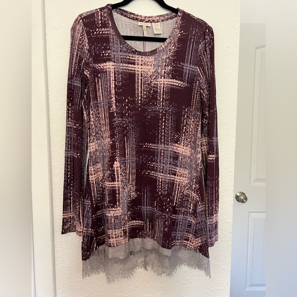 LOGO by Lori Goldstein | Purple Gray Geometric Lace Trim Stretch Tunic Blouse
